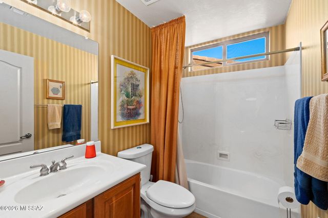 852 W Mountain Stone Drive, Green Valley, AZ 85614