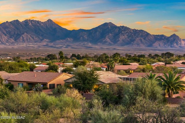 852 W Mountain Stone Drive, Green Valley, AZ 85614