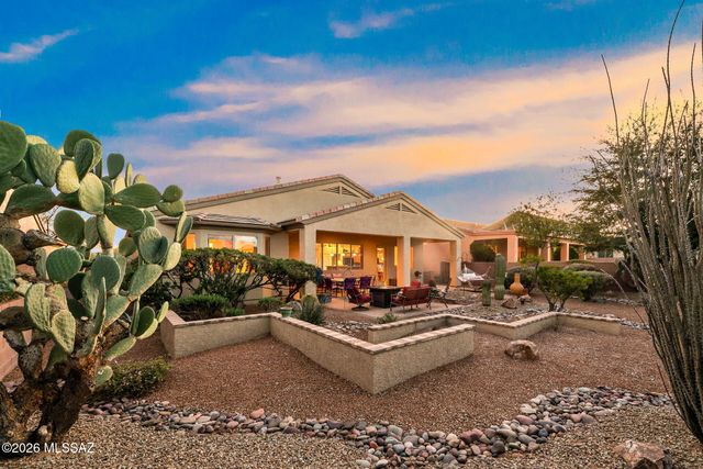 852 W Mountain Stone Drive, Green Valley, AZ 85614