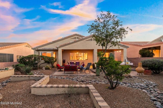 852 W Mountain Stone Drive, Green Valley, AZ 85614