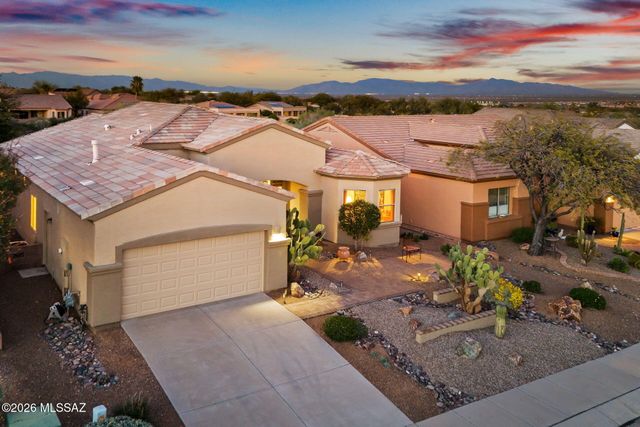 852 W Mountain Stone Drive, Green Valley, AZ 85614