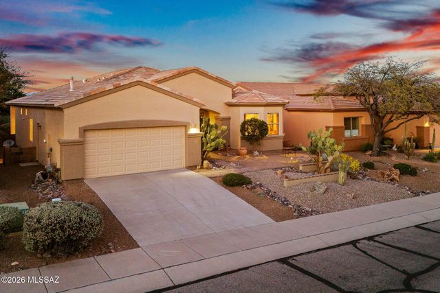 852 W Mountain Stone Drive, Green Valley, AZ 85614