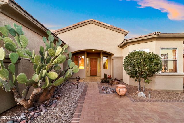 852 W Mountain Stone Drive, Green Valley, AZ 85614