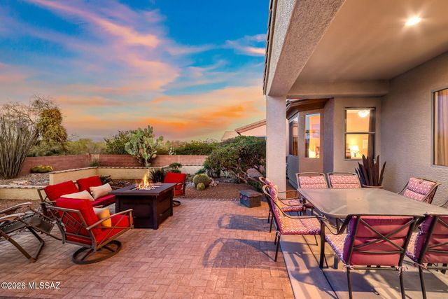 852 W Mountain Stone Drive, Green Valley, AZ 85614