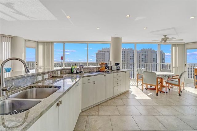 4041 Gulf Shore BLVD N PH-4, Naples, FL 34103
