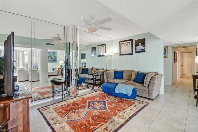 4041 Gulf Shore BLVD N PH-4, Naples, FL 34103