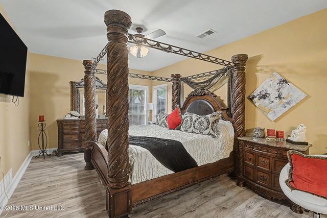 3473 E Enclave Drive, Southaven, MS 38672