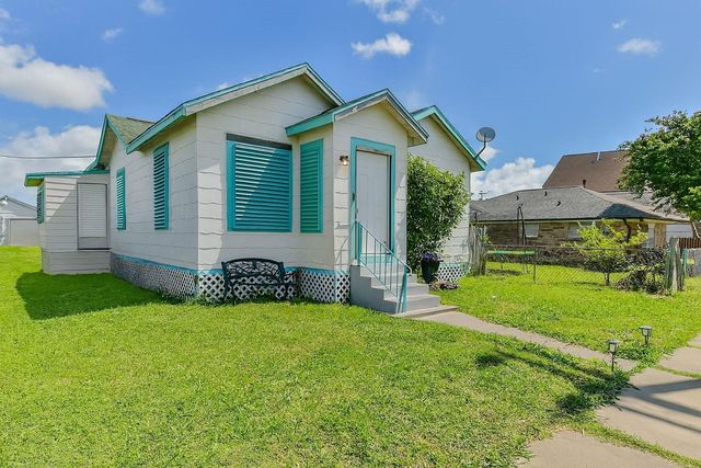 5220 Avenue K, Galveston, TX 77551