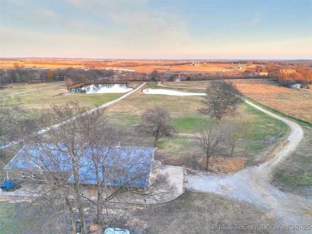 10854 S 305th East Avenue, Coweta, OK 74429