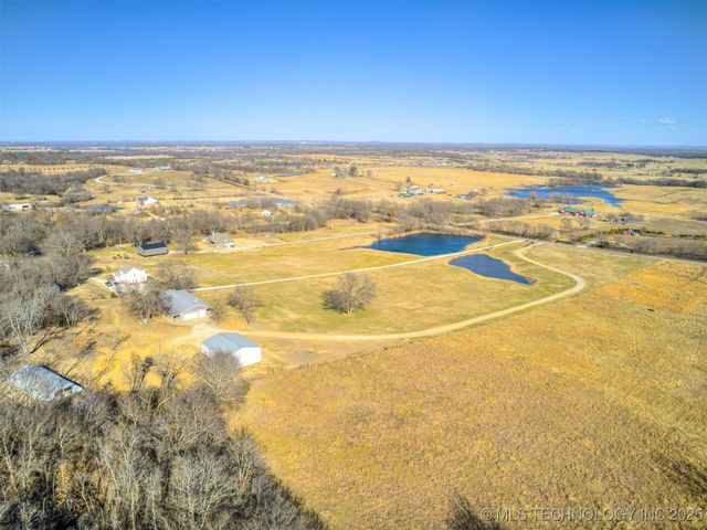 10854 S 305th East Avenue, Coweta, OK 74429