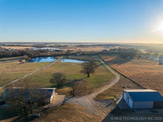 10854 S 305th East Avenue, Coweta, OK 74429
