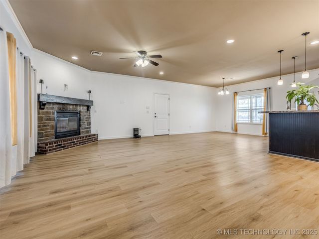 10854 S 305th East Avenue, Coweta, OK 74429