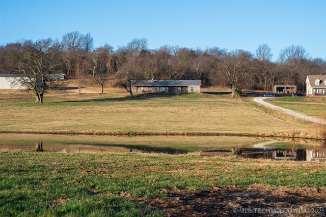 10854 S 305th East Avenue, Coweta, OK 74429