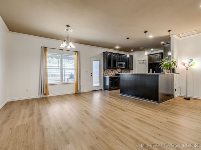 10854 S 305th East Avenue, Coweta, OK 74429