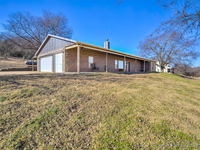 10854 S 305th East Avenue, Coweta, OK 74429