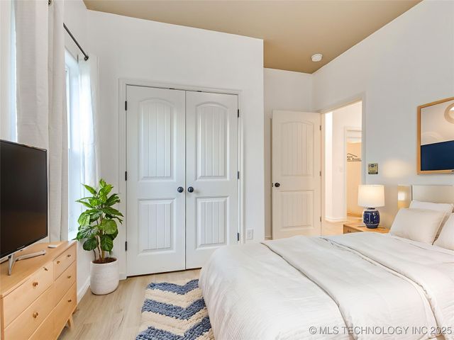 10854 S 305th East Avenue, Coweta, OK 74429