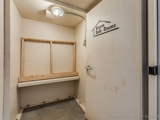 10854 S 305th East Avenue, Coweta, OK 74429