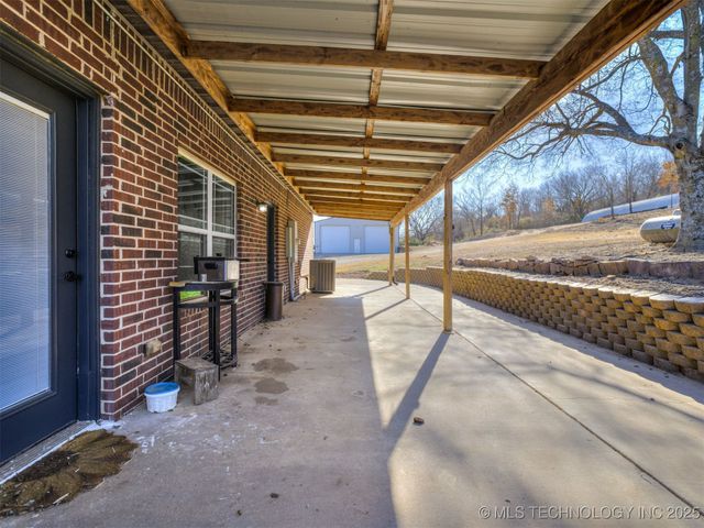 10854 S 305th East Avenue, Coweta, OK 74429