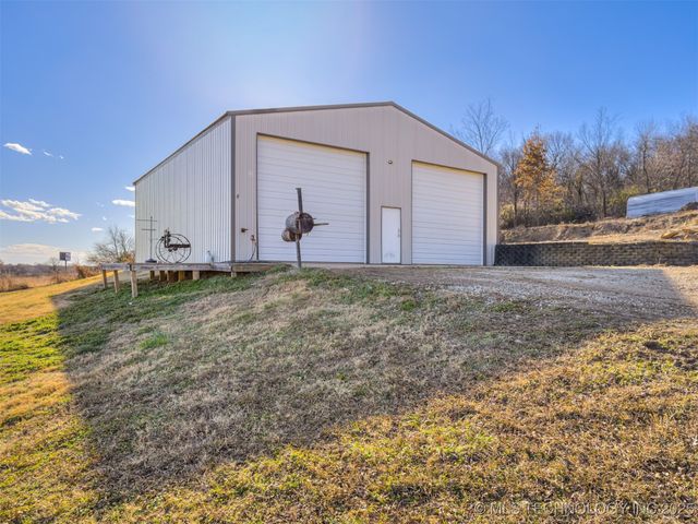 10854 S 305th East Avenue, Coweta, OK 74429