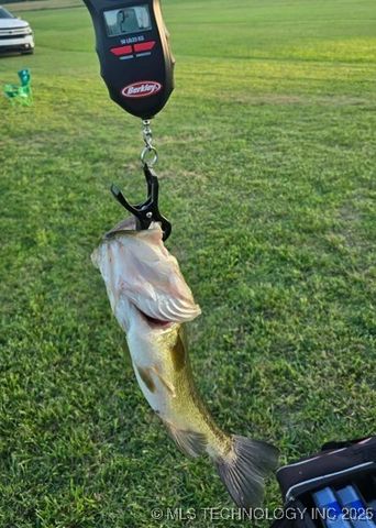 10854 S 305th East Avenue, Coweta, OK 74429