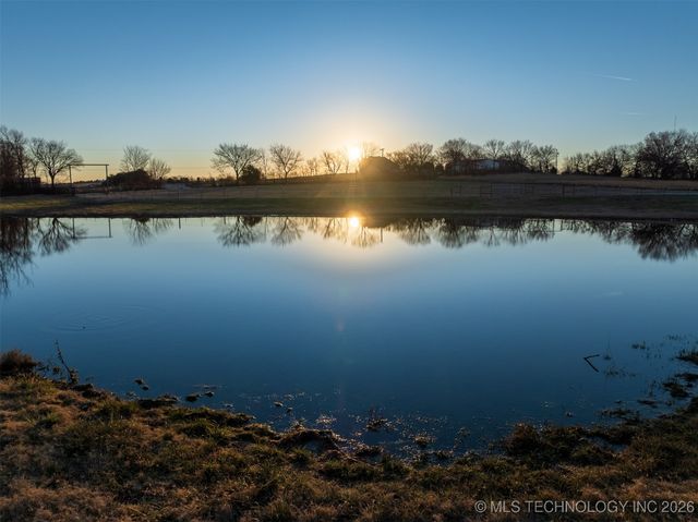 10854 S 305th East Avenue, Coweta, OK 74429