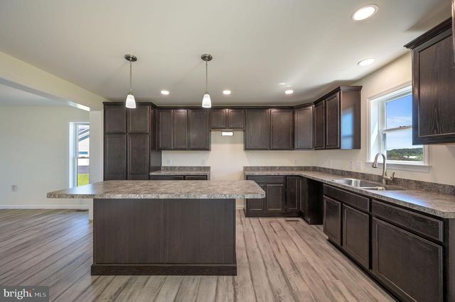 26353 MEADOW LN, Ellendale, DE 19941