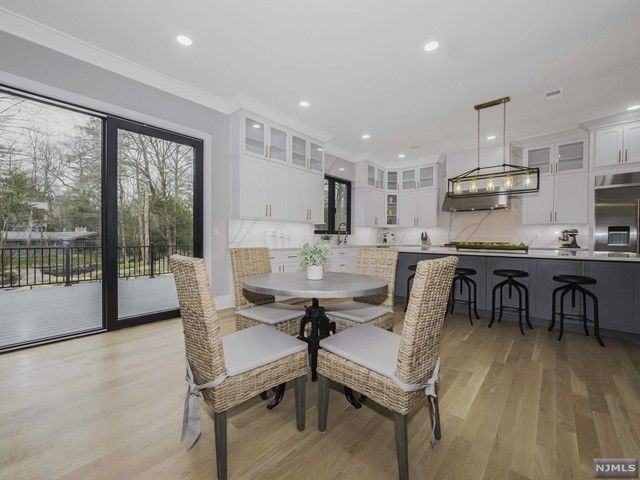 130 Mallinson Street, Allendale, NJ 07401