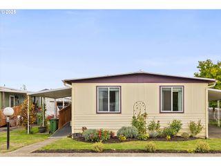 2902 E 2ND St 18, Newberg, OR 97132