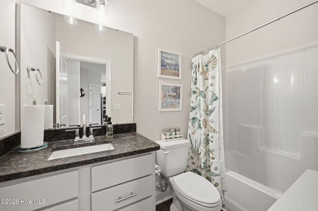 1417 Dorset Drive B, Greenville, NC 27834