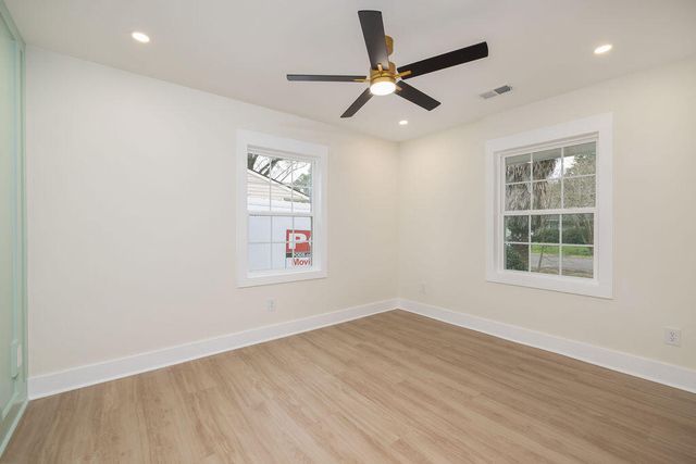 2405 Eagle Drive, North Charleston, SC 29406