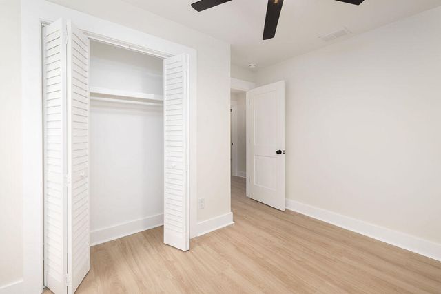 2405 Eagle Drive, North Charleston, SC 29406