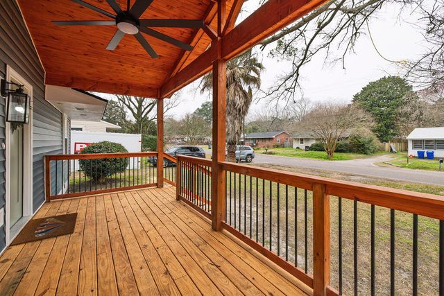 2405 Eagle Drive, North Charleston, SC 29406