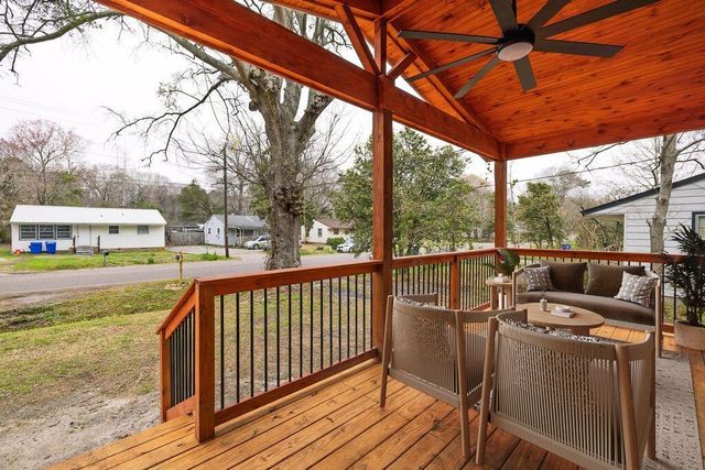 2405 Eagle Drive, North Charleston, SC 29406