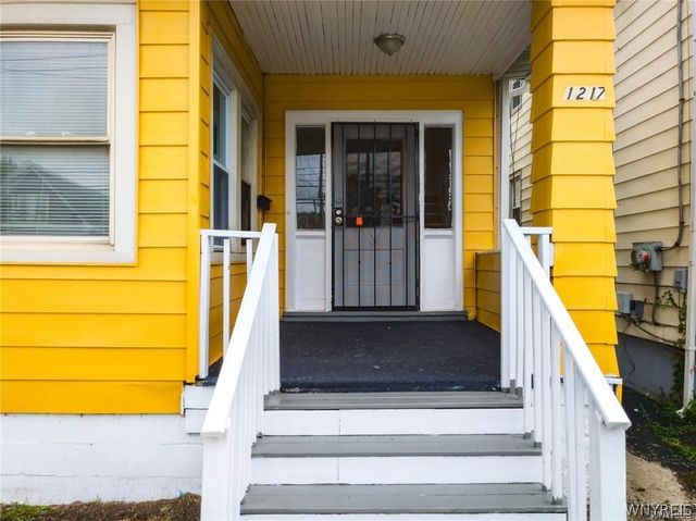 1217 Walden Avenue, Cheektowaga, NY 14211