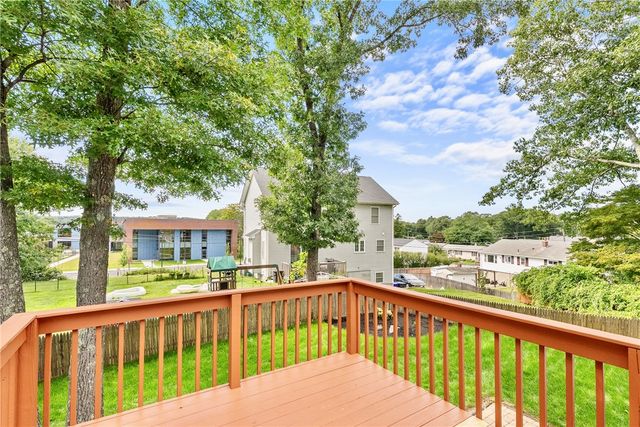 2 Ryan Lane, North Providence, RI 02911
