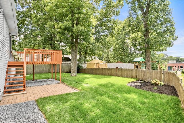 2 Ryan Lane, North Providence, RI 02911