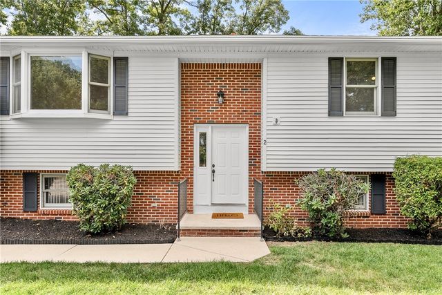 2 Ryan Lane, North Providence, RI 02911