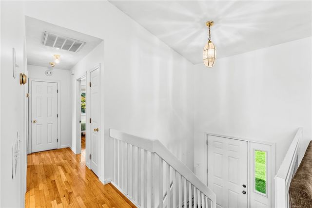 2 Ryan Lane, North Providence, RI 02911