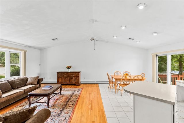 2 Ryan Lane, North Providence, RI 02911