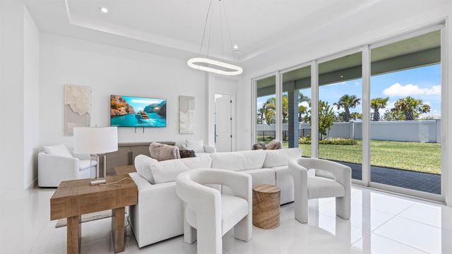 9508 St. Germain, Palm Beach Gardens, FL 33412