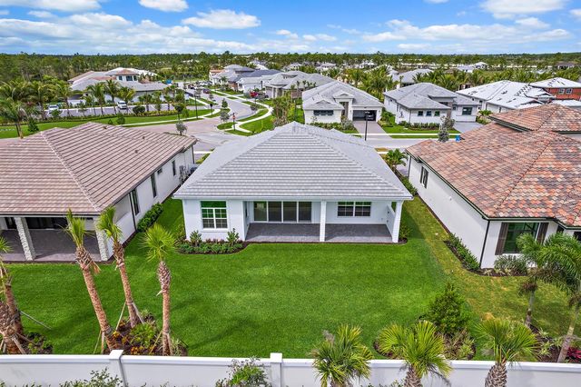 9508 St. Germain, Palm Beach Gardens, FL 33412