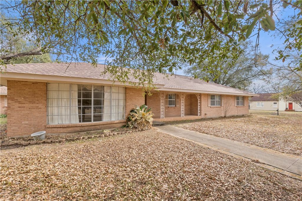 506 Maple Street, Calvert, TX 77837 — photo 2