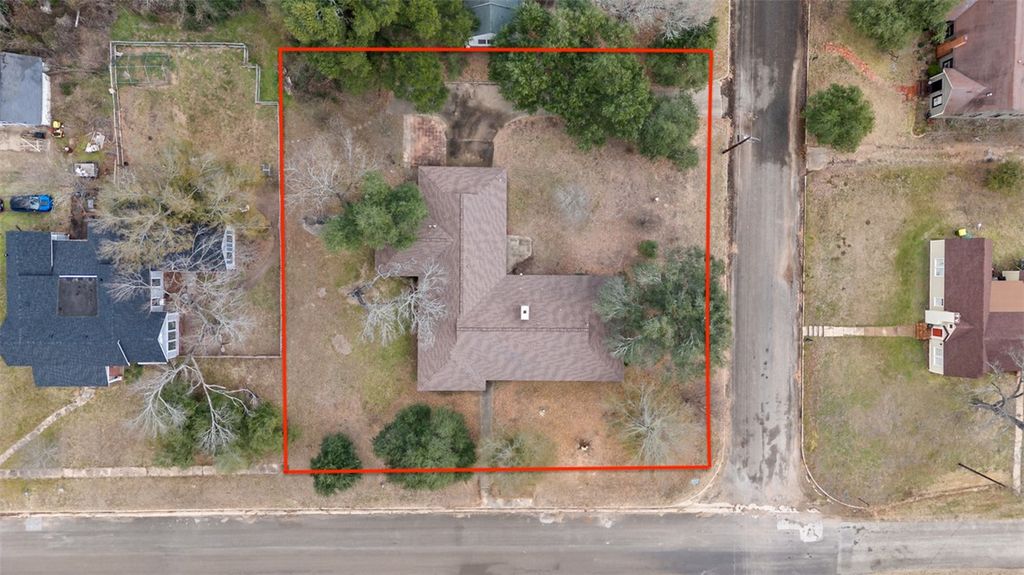 506 Maple Street, Calvert, TX 77837 — photo 3