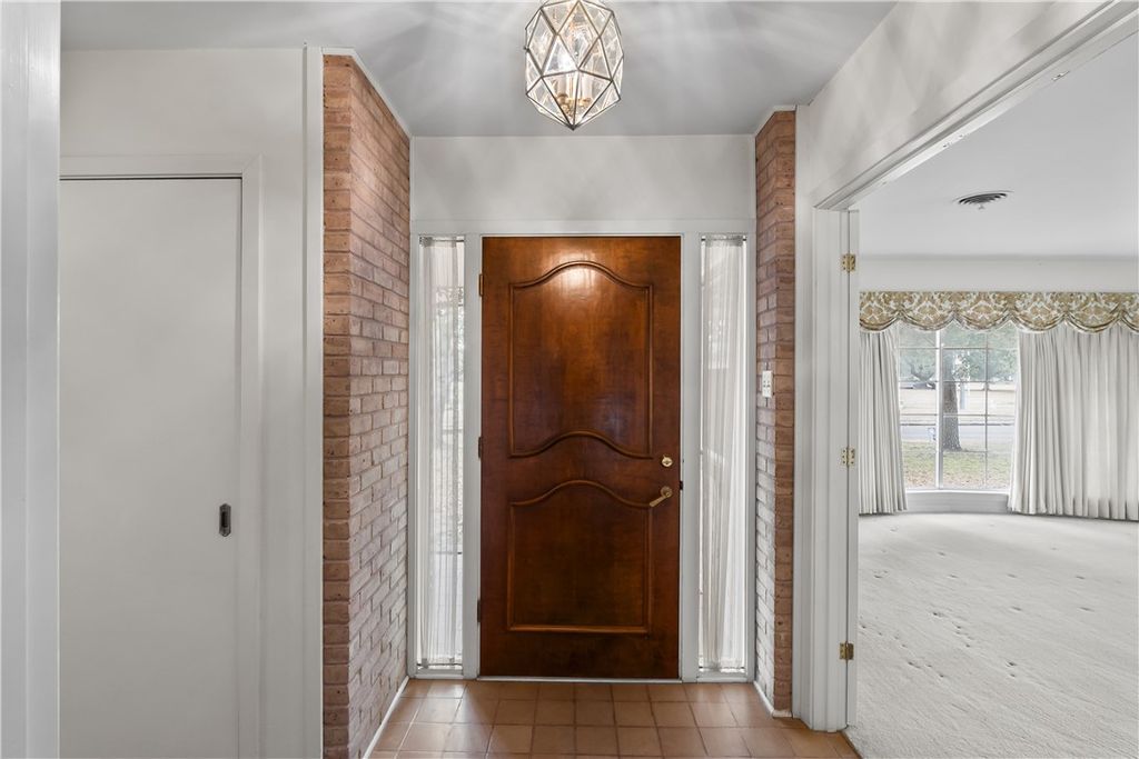 506 Maple Street, Calvert, TX 77837 — photo 5