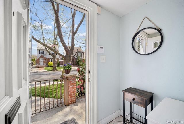 60-56 69th Lane, Maspeth, NY 11378