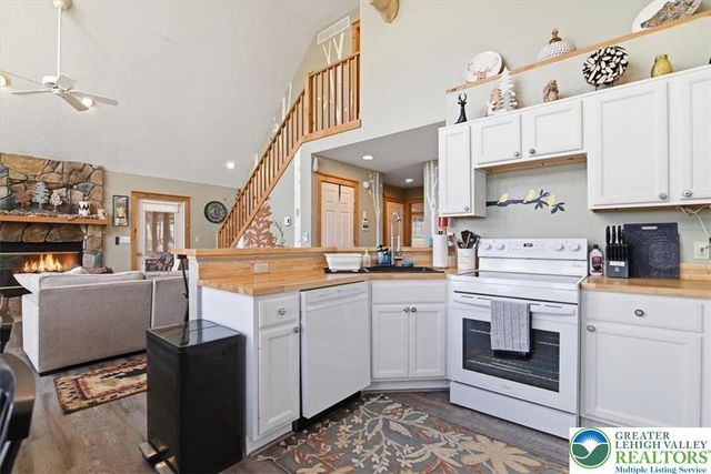 111 High Mountain Lane, Coolbaugh Twp, PA 18347