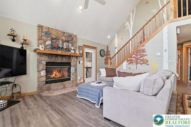 111 High Mountain Lane, Coolbaugh Twp, PA 18347