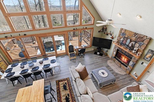 111 High Mountain Lane, Coolbaugh Twp, PA 18347