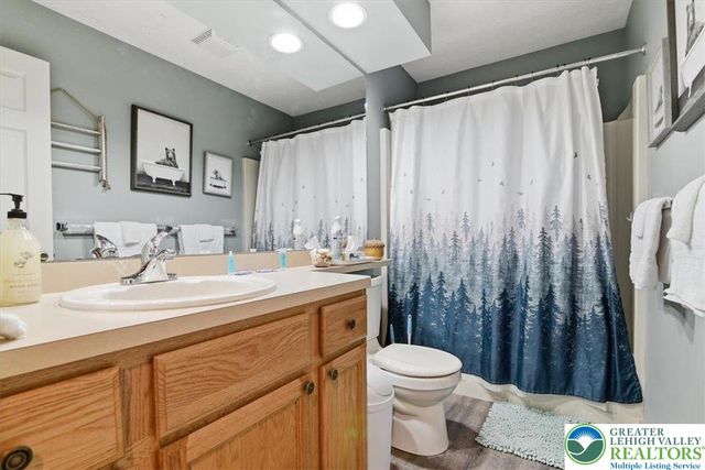 111 High Mountain Lane, Coolbaugh Twp, PA 18347