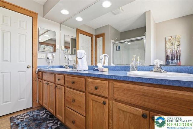 111 High Mountain Lane, Coolbaugh Twp, PA 18347